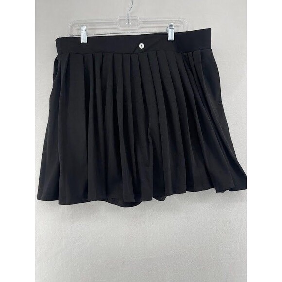 Women's Plus Size 2X Bae City Pleated Black Skort - Picture 3 of 6